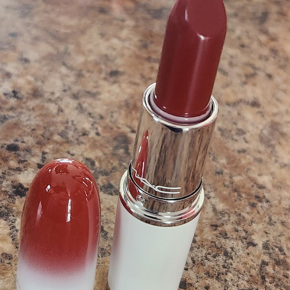 MAC Lustreglass Lipstick PDA 549